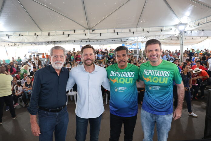 WhatsApp Image 2025-11-20 at 06.44.25 Evento ocorreu no Lago Municipal e atendeu às demandas da comunidade, com oferta de consultas, exames, doações de armações de óculos, emissão de documentos e mais